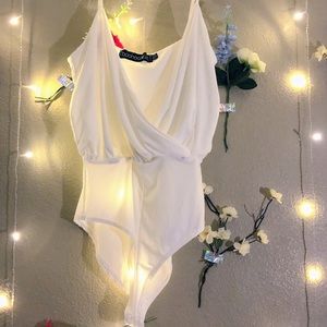 White v-shape cami bodysuit